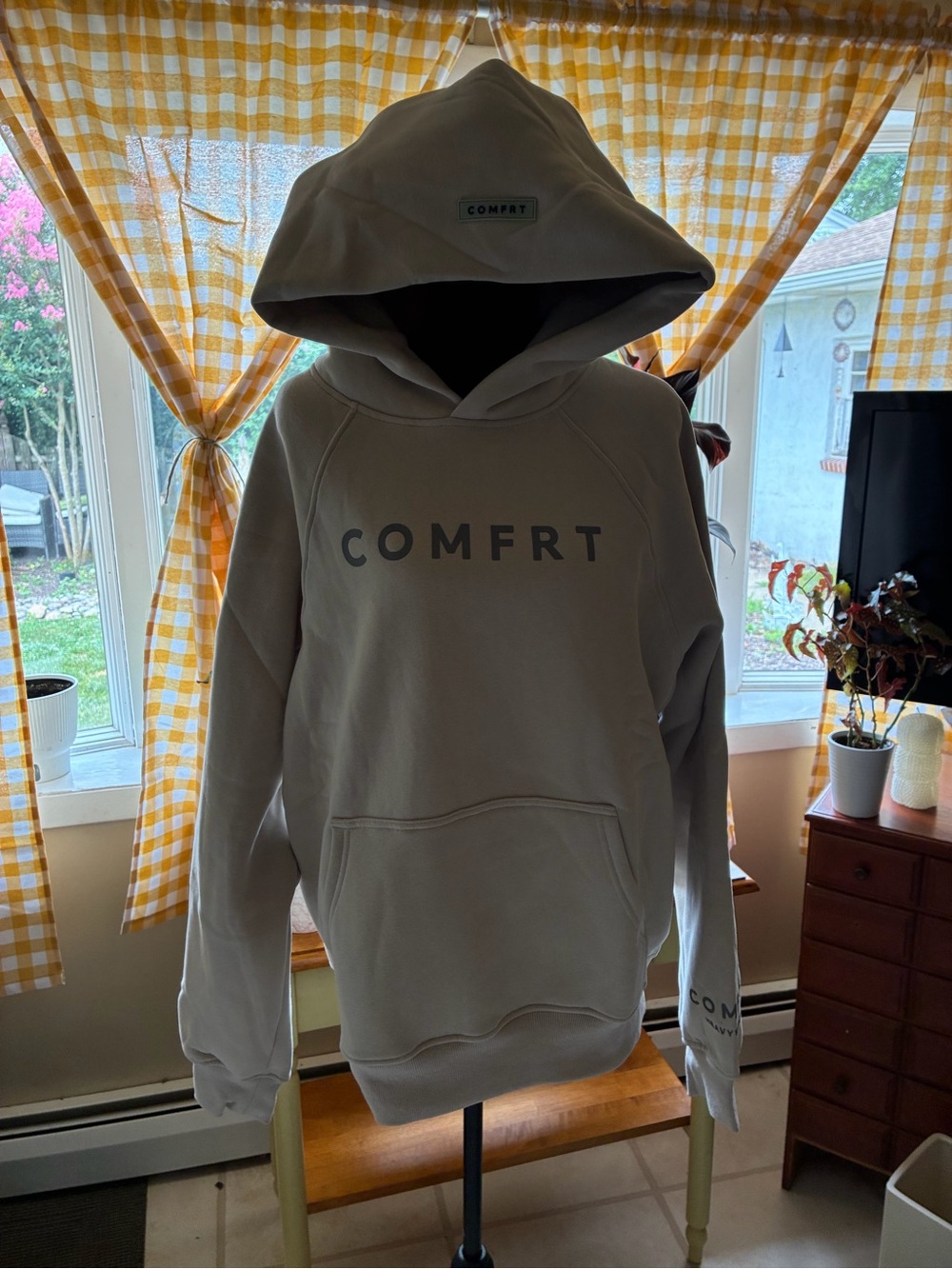 COMFRT UNISEX Cream Pullover Hoodie – Cozy Everyday Sweatshirt IF YOU KNOW !!!